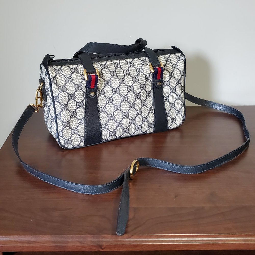 Gucci Crossbody Bag in Black and Cream